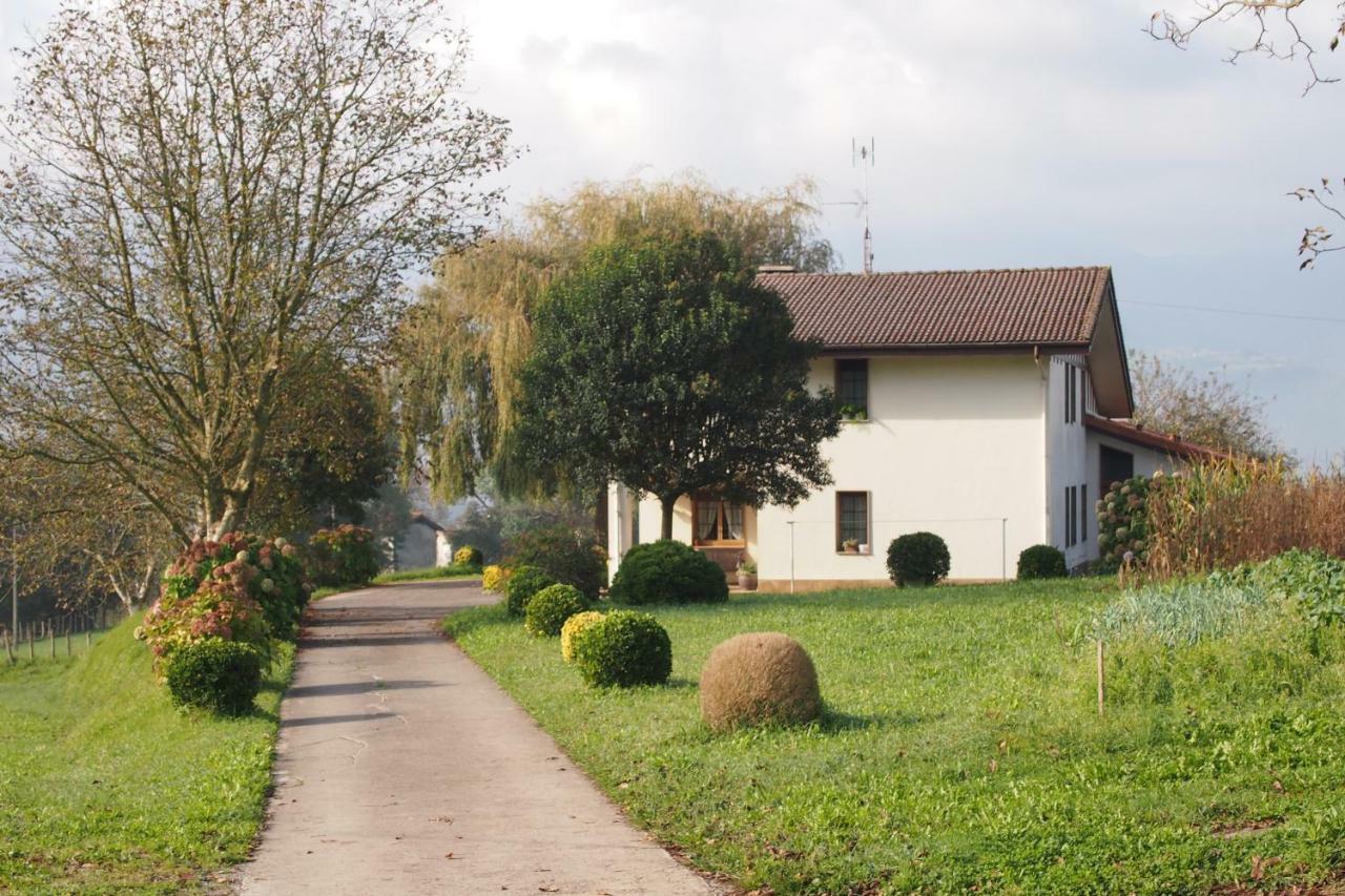 Apartamento Zabale Pension Aduna Buitenkant foto